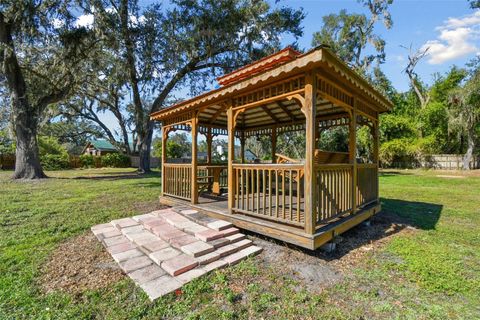 A home in PLANT CITY