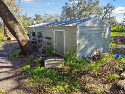 A home in PLANT CITY