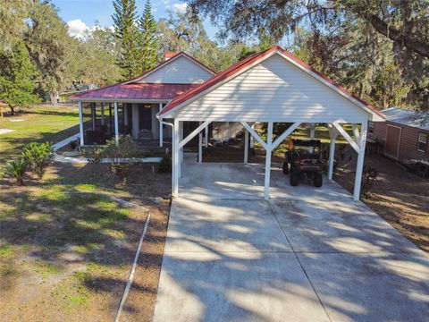 A home in PLANT CITY