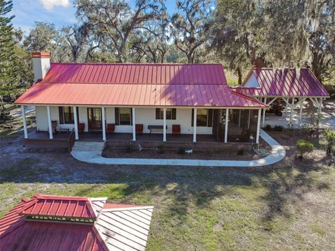 A home in PLANT CITY