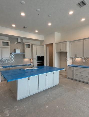 3516 COUNTRY VIEW COURT