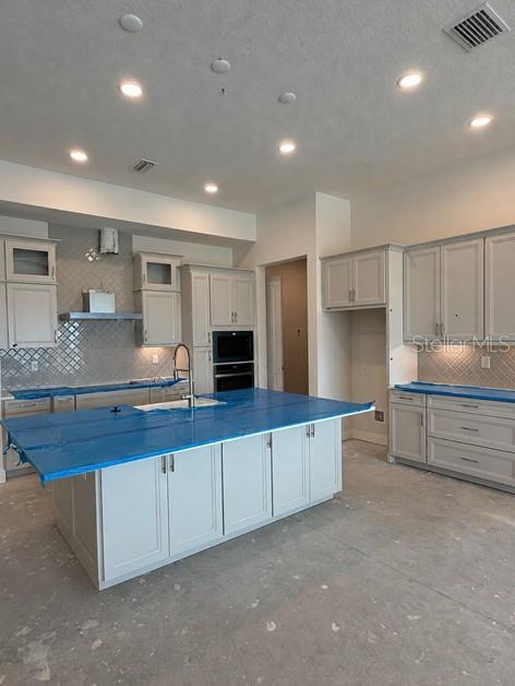 3516 COUNTRY VIEW COURT