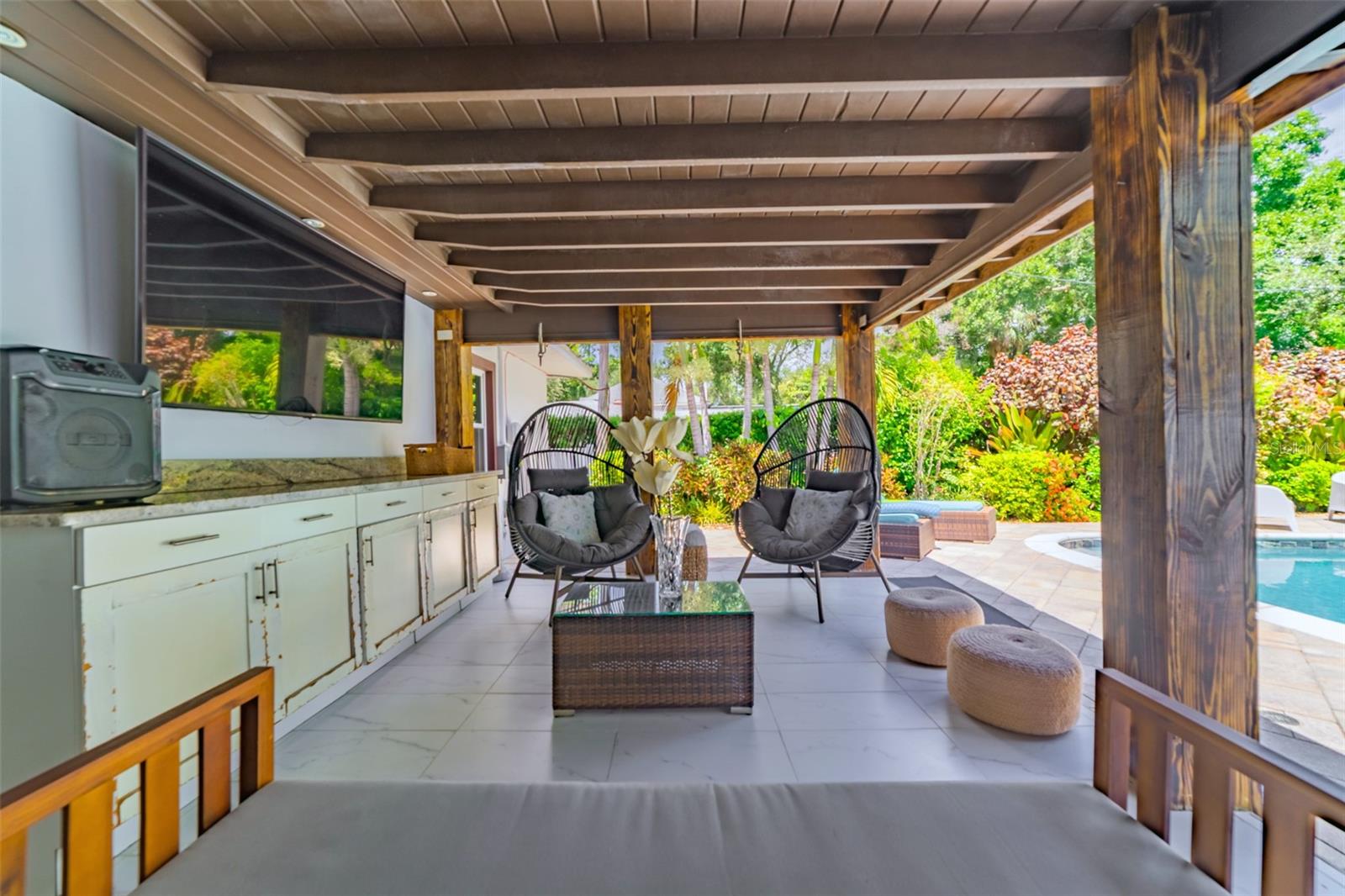 BEACH PARK - Residential Lease