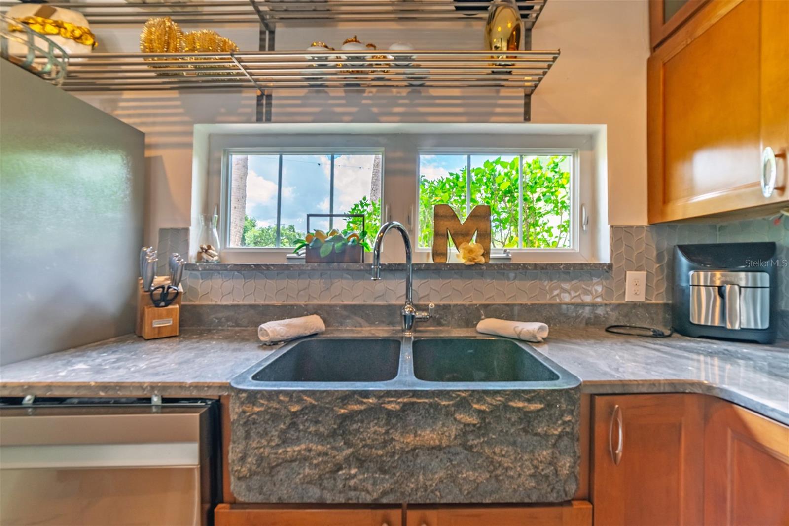 BEACH PARK - Residential Lease