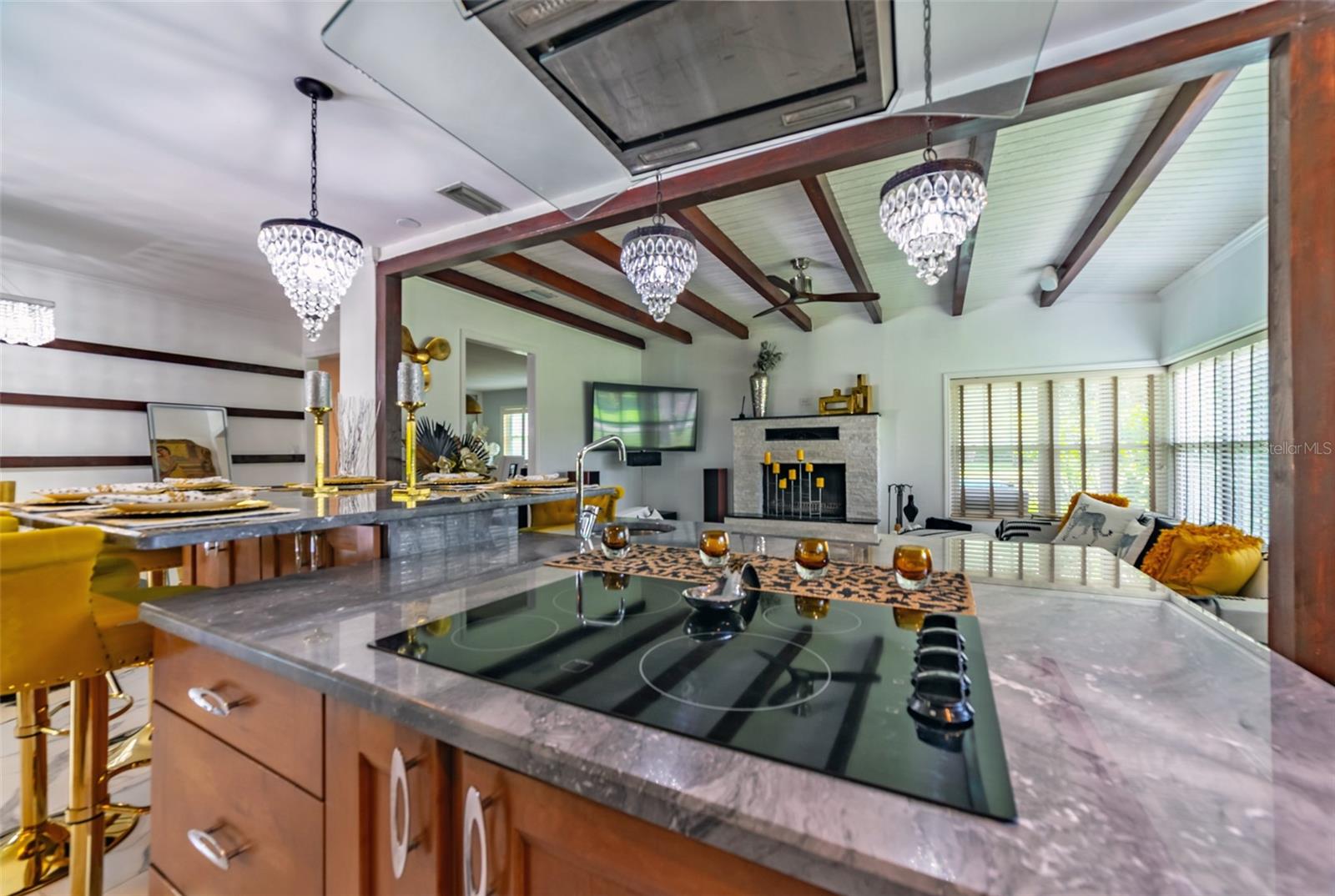 BEACH PARK - Residential Lease