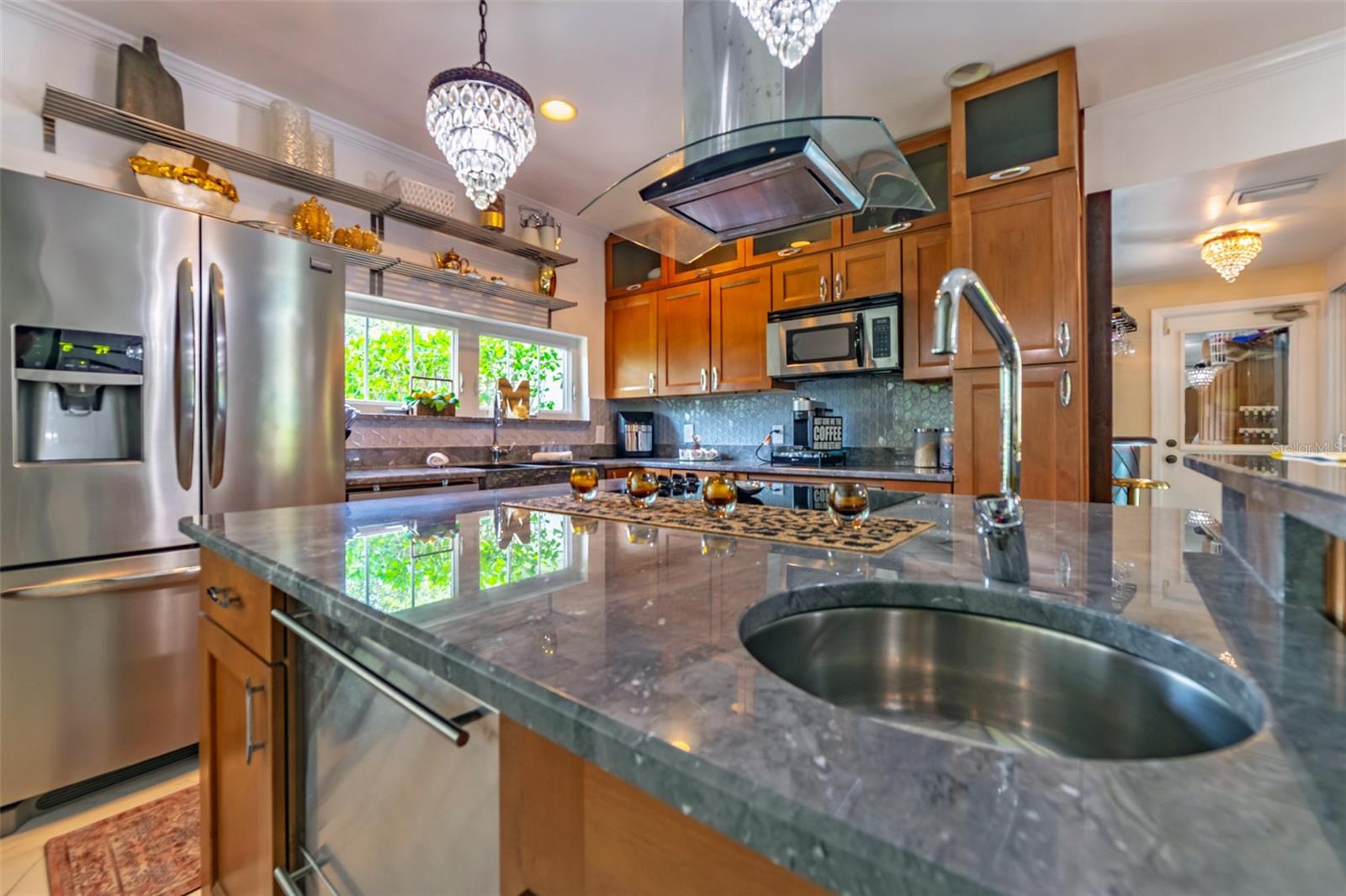 BEACH PARK - Residential Lease