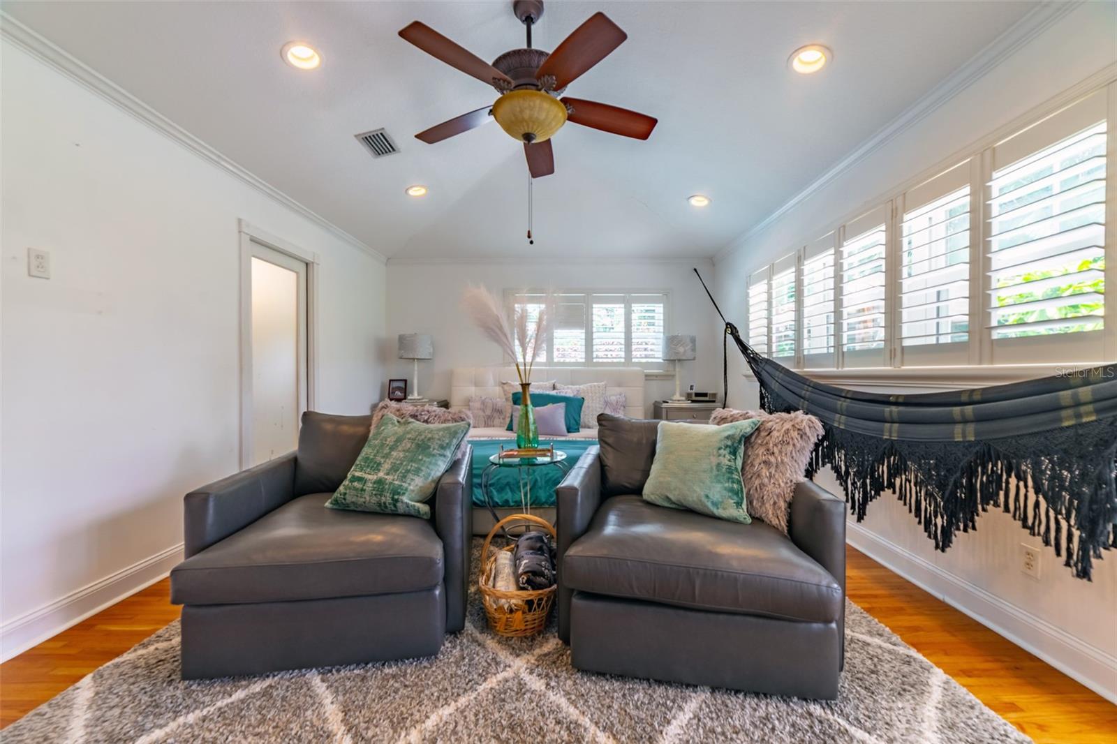 BEACH PARK - Residential Lease