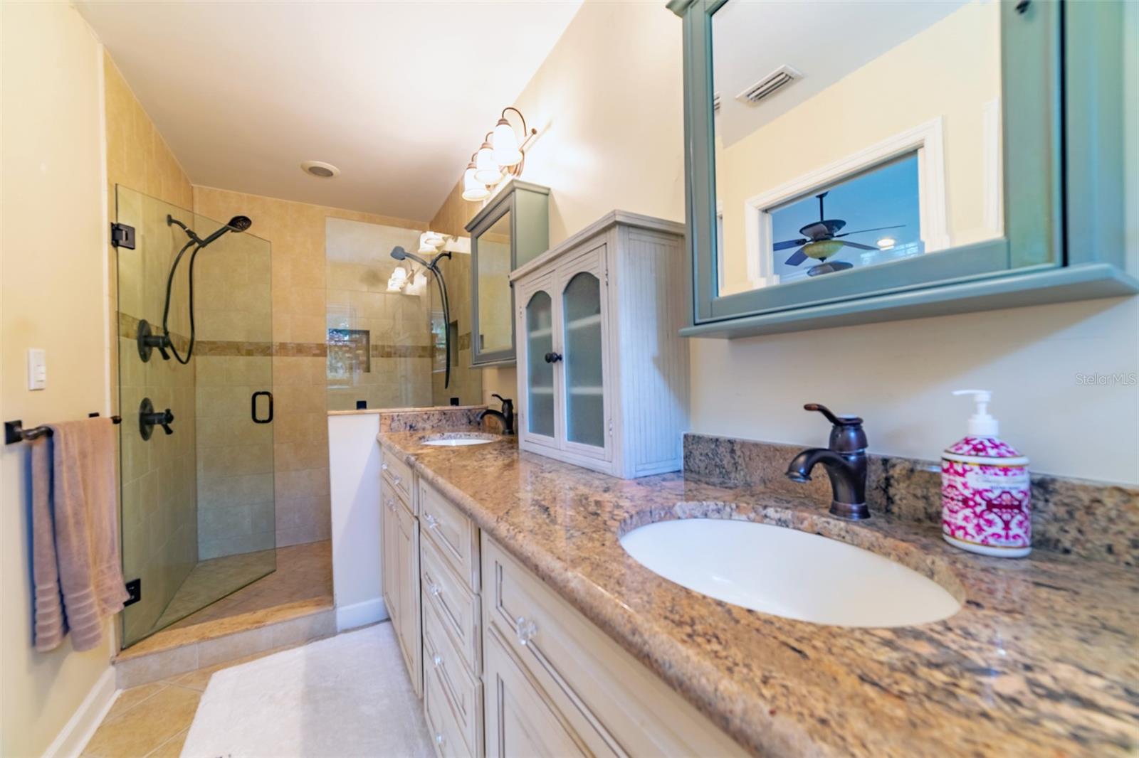 BEACH PARK - Residential Lease