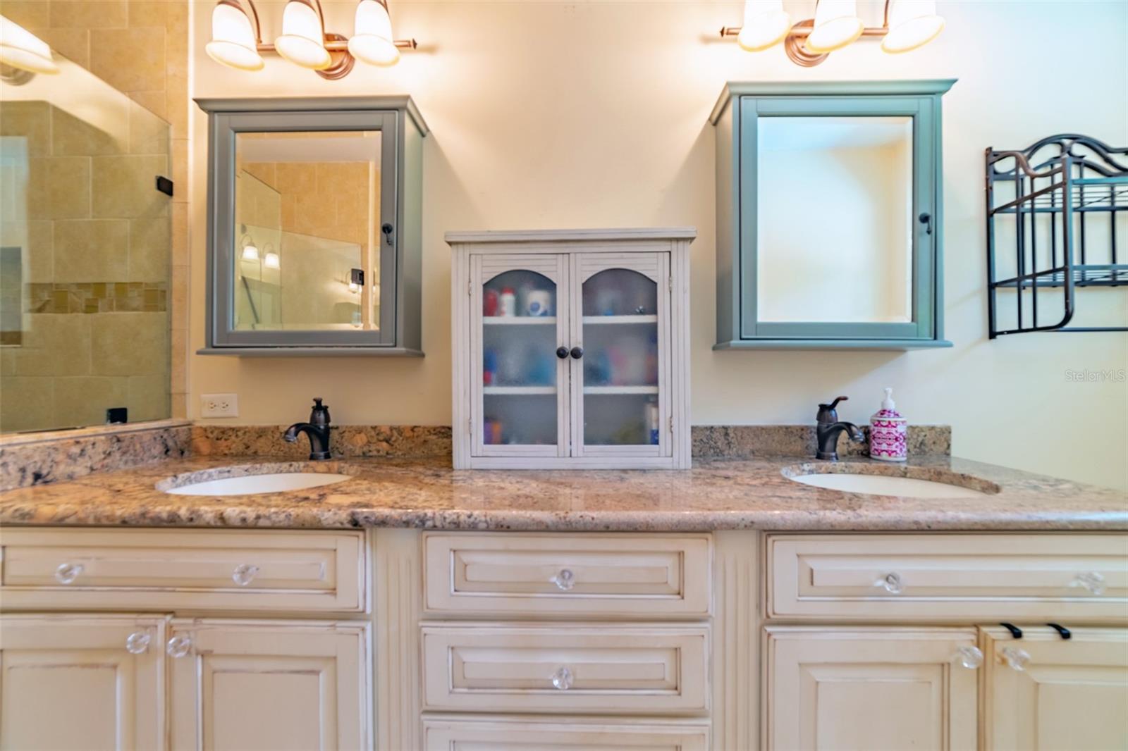 BEACH PARK - Residential Lease