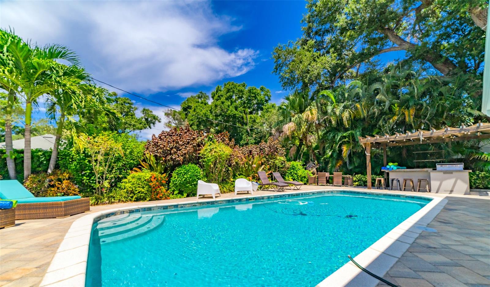 BEACH PARK - Residential Lease