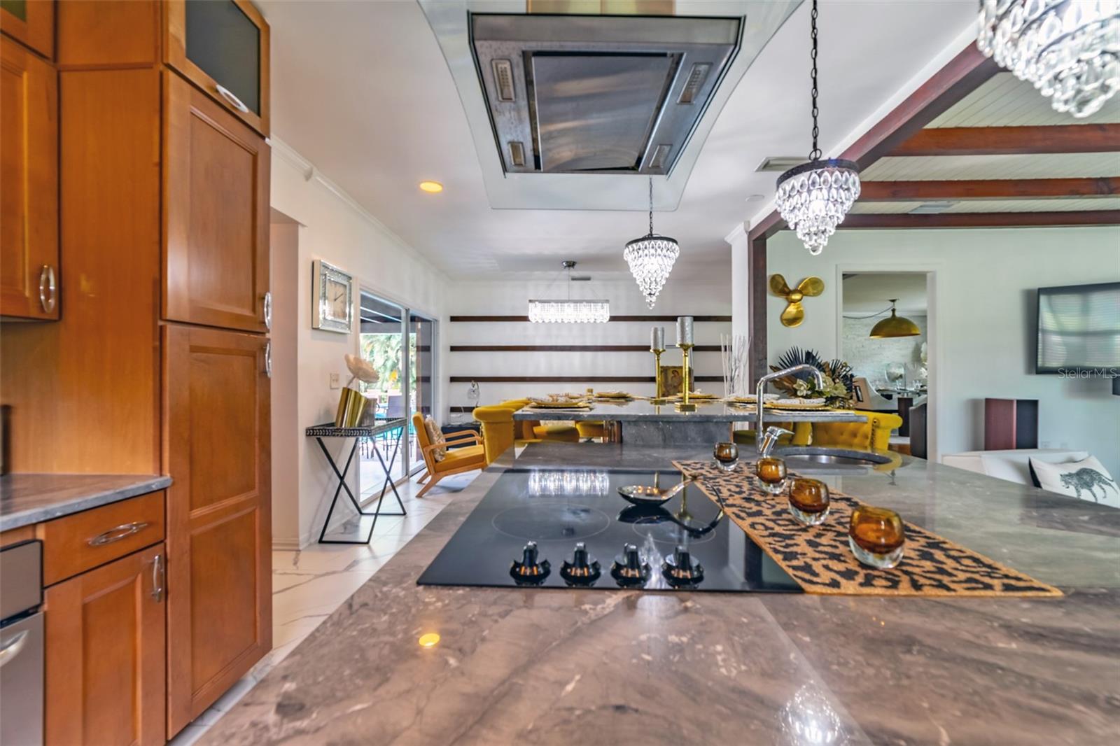 BEACH PARK - Residential Lease