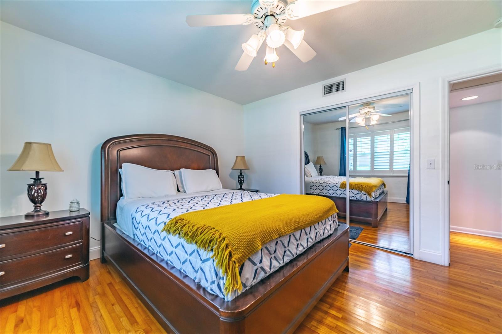 BEACH PARK - Residential Lease