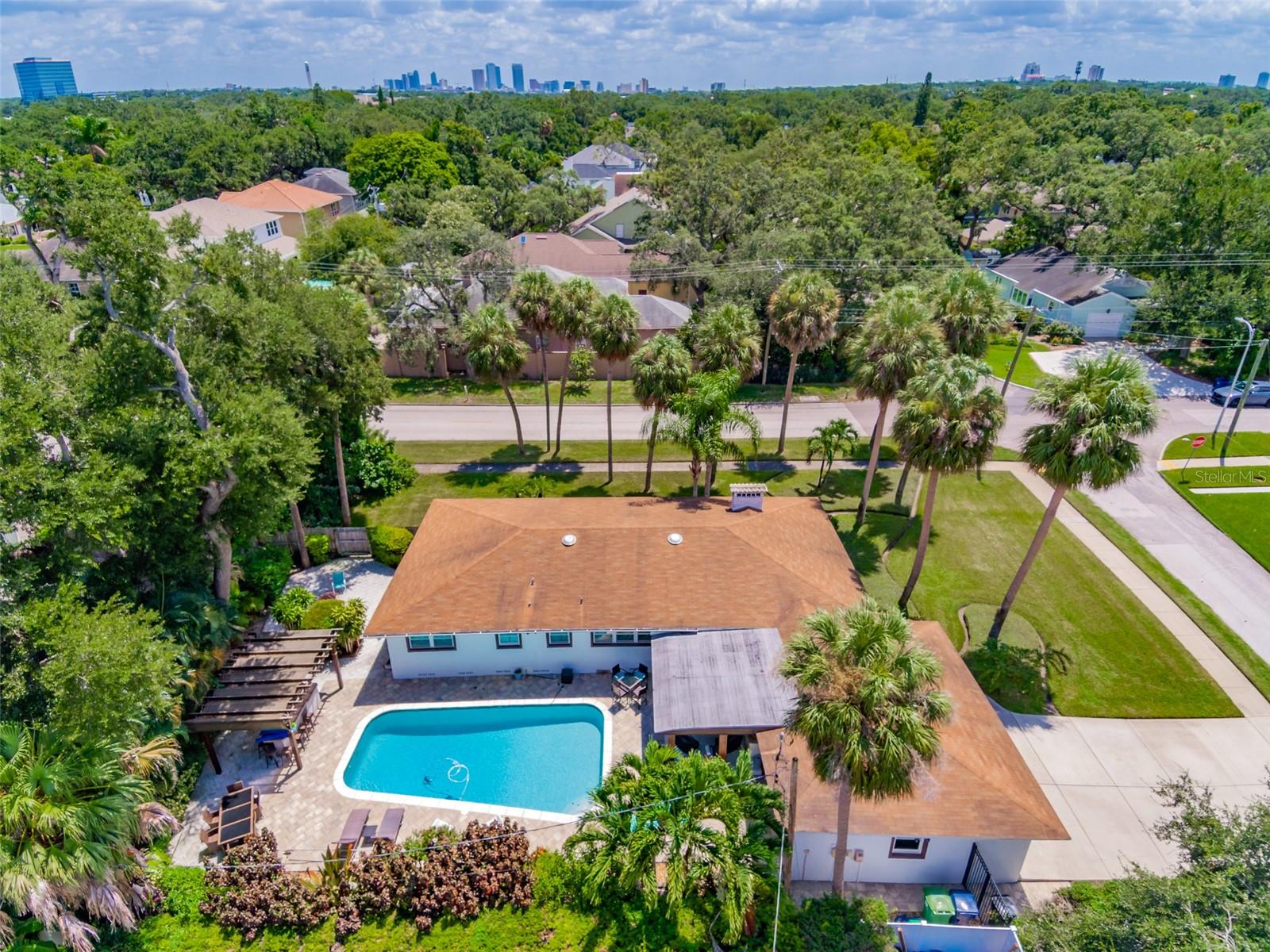 BEACH PARK - Residential Lease