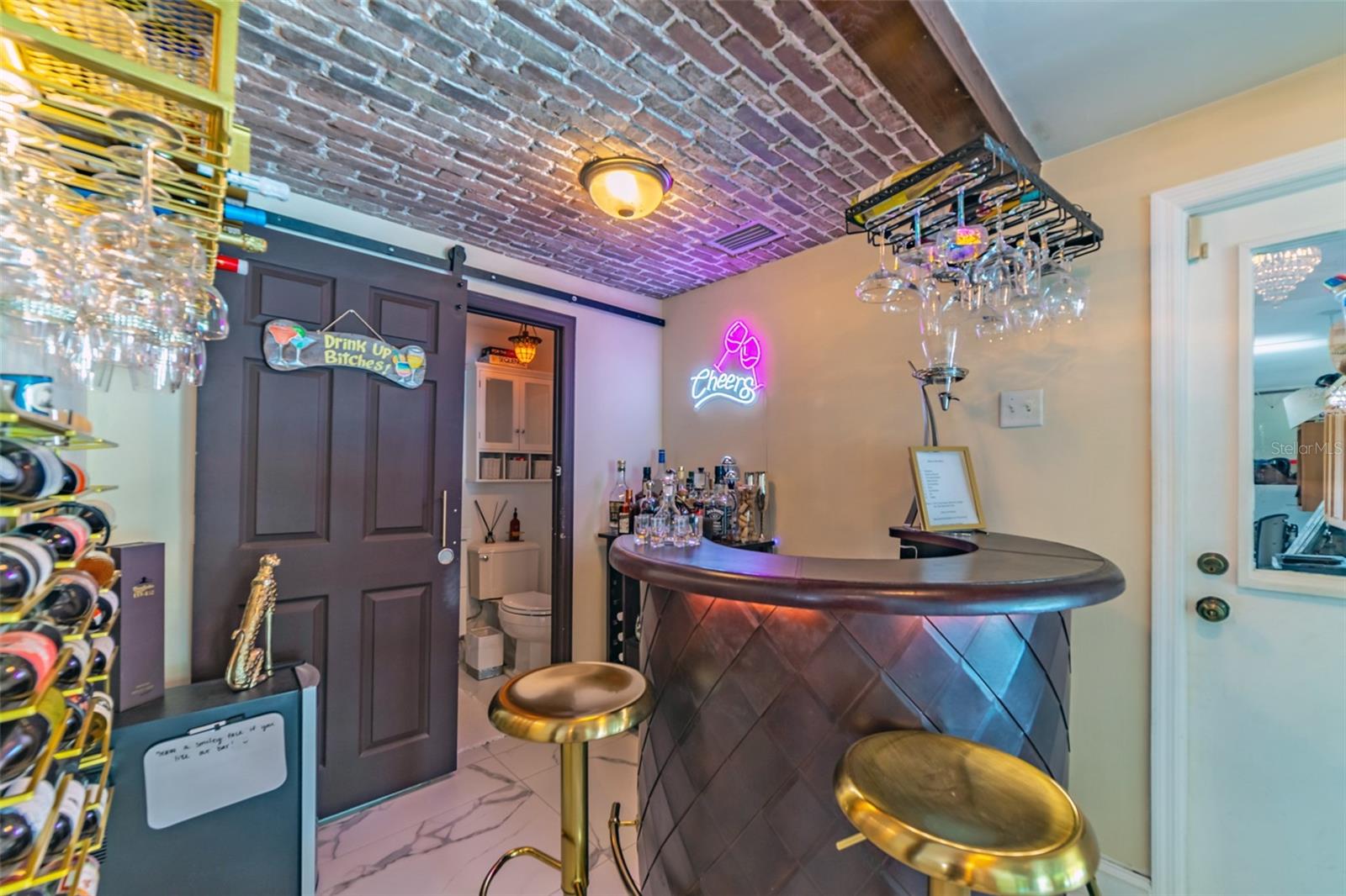 BEACH PARK - Residential Lease