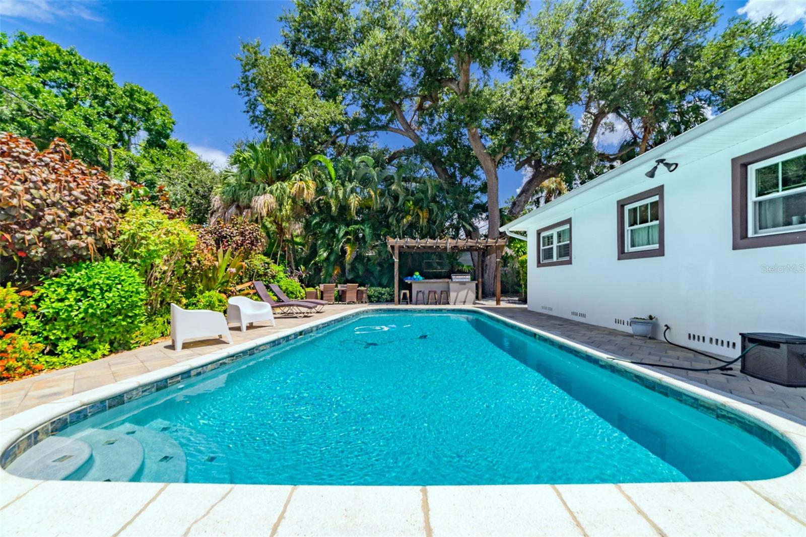 BEACH PARK - Residential Lease