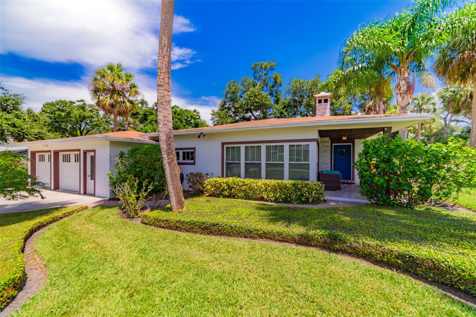 BEACH PARK - Residential Lease