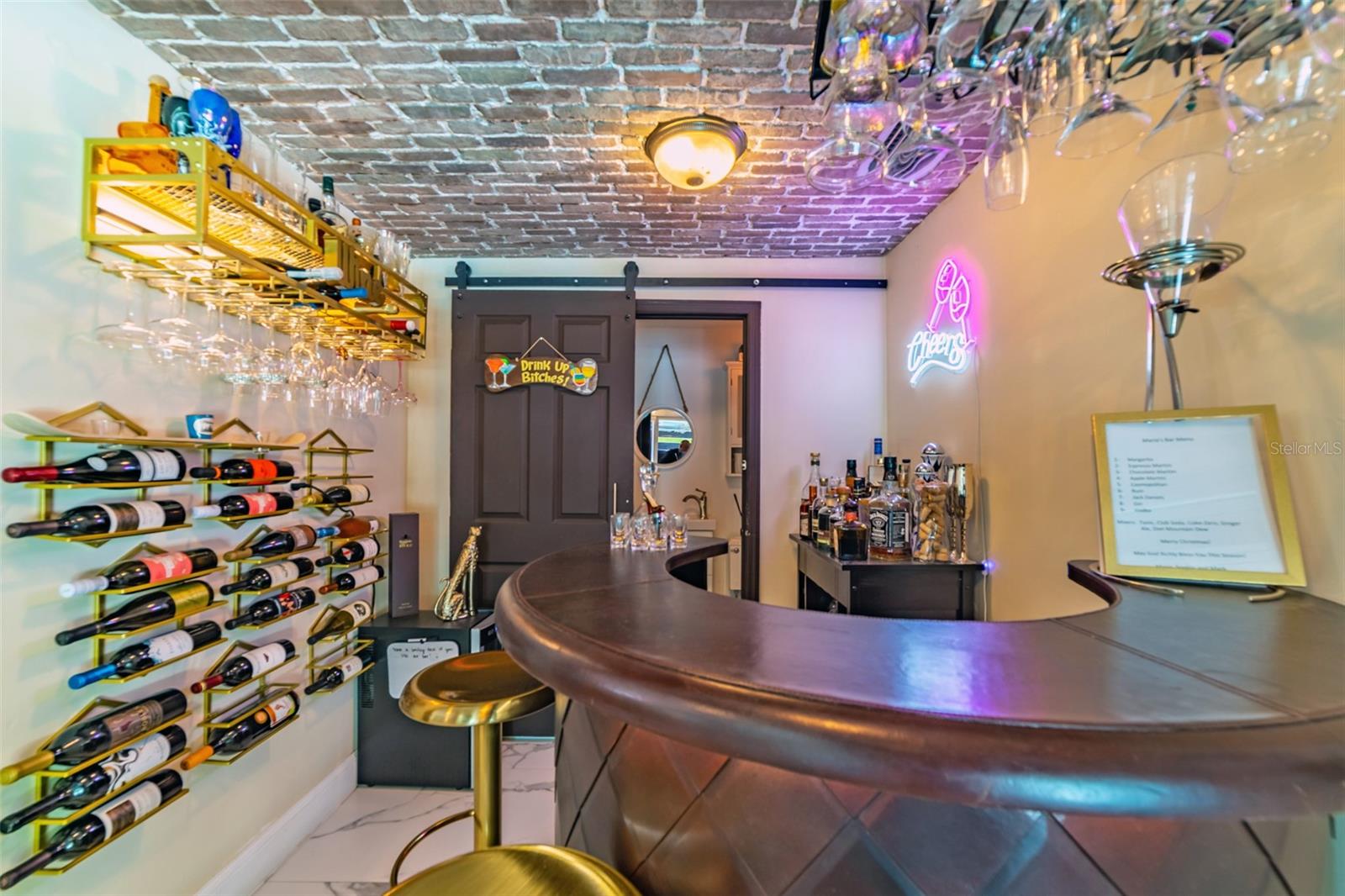 BEACH PARK - Residential Lease