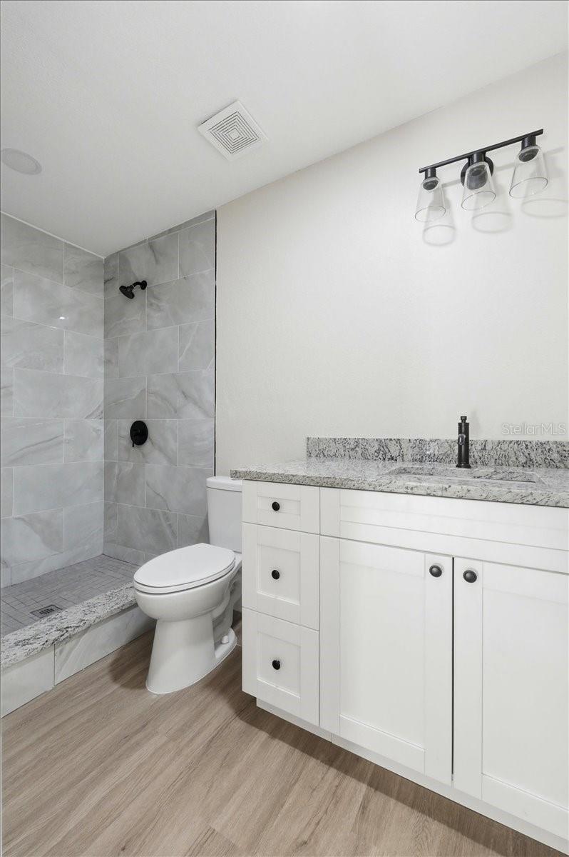 EDGEWOOD PARK - Residential