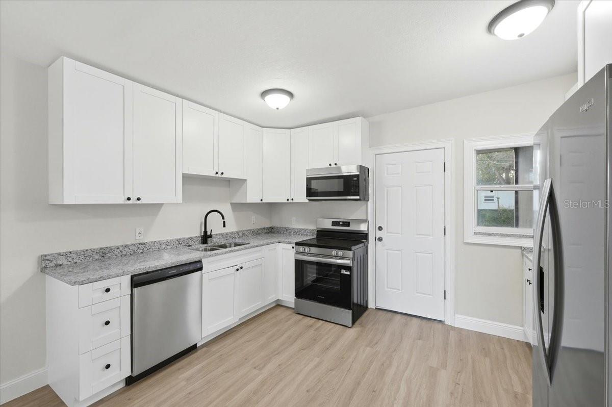 EDGEWOOD PARK - Residential