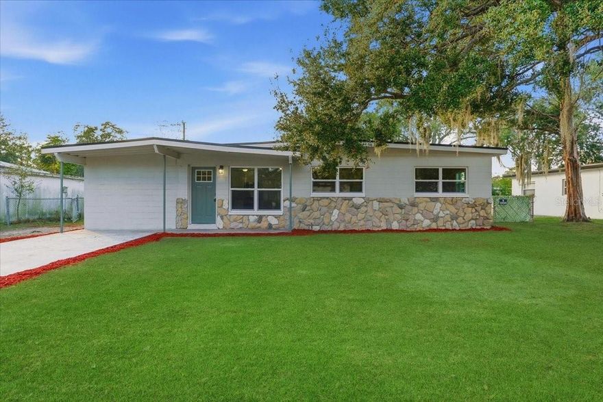 Welcome to your new home ..This home has been completely updated, new roof open floor plan with new kitchen with granite countertops
bathrooms are all new . luxury vinyl flooring through out .schedule a showing today.