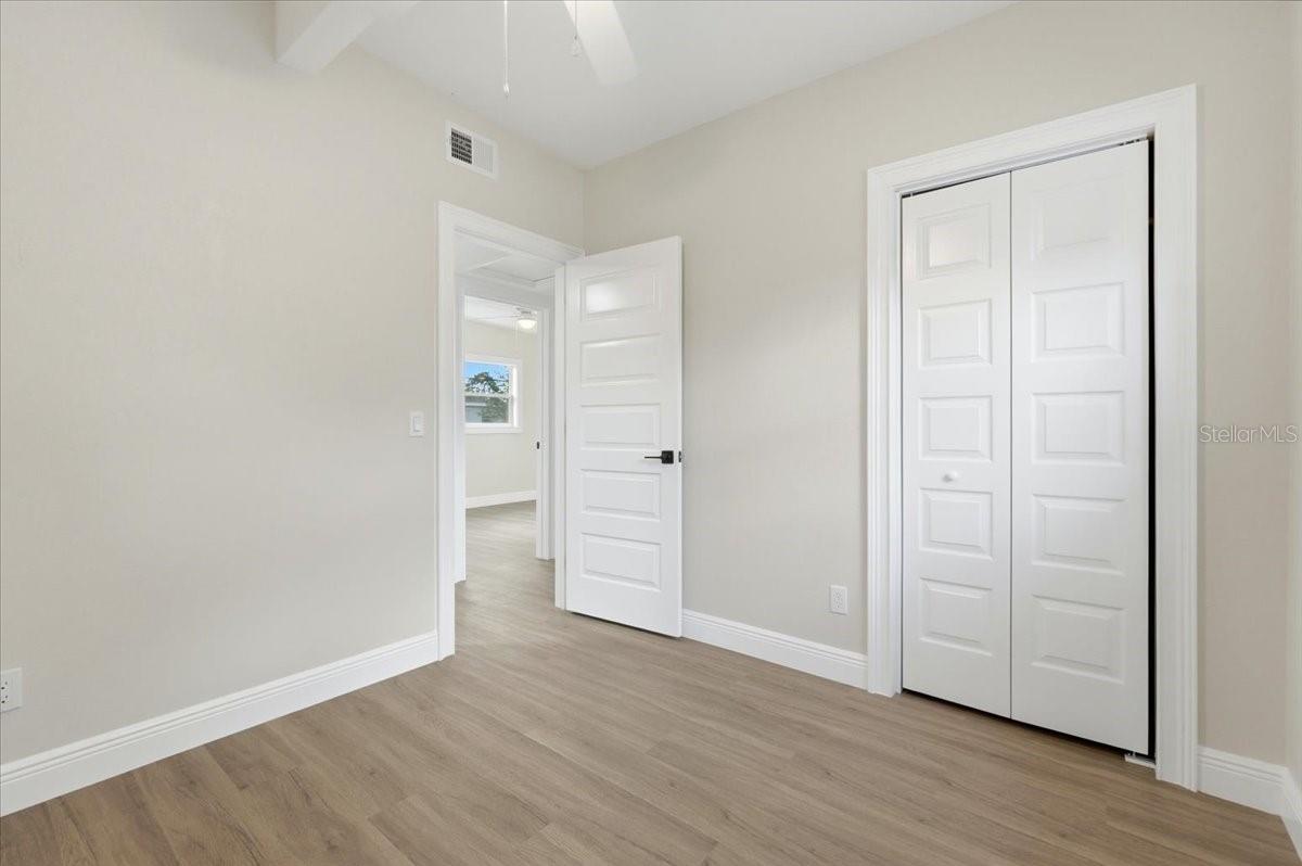 EDGEWOOD PARK - Residential