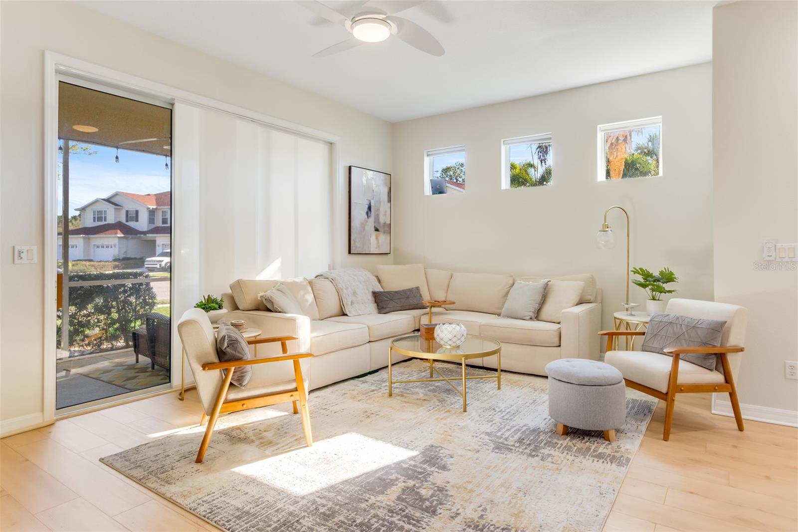 TOWNS AT LAKESIDE - Residential