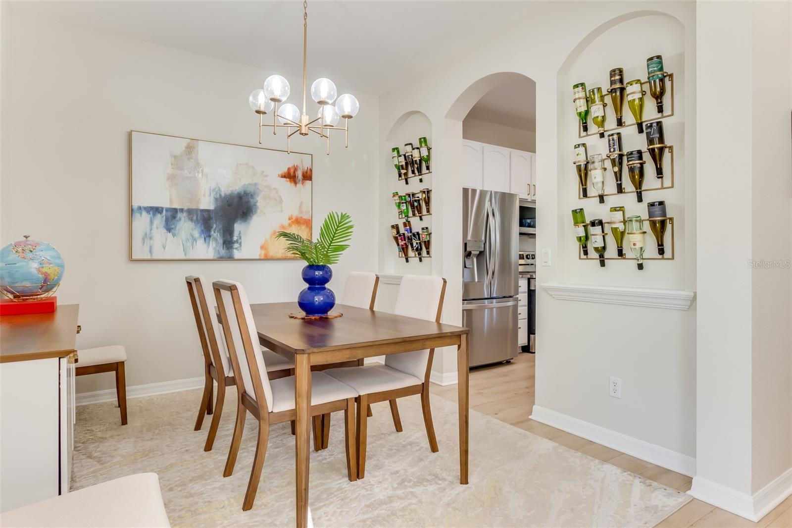 TOWNS AT LAKESIDE - Residential