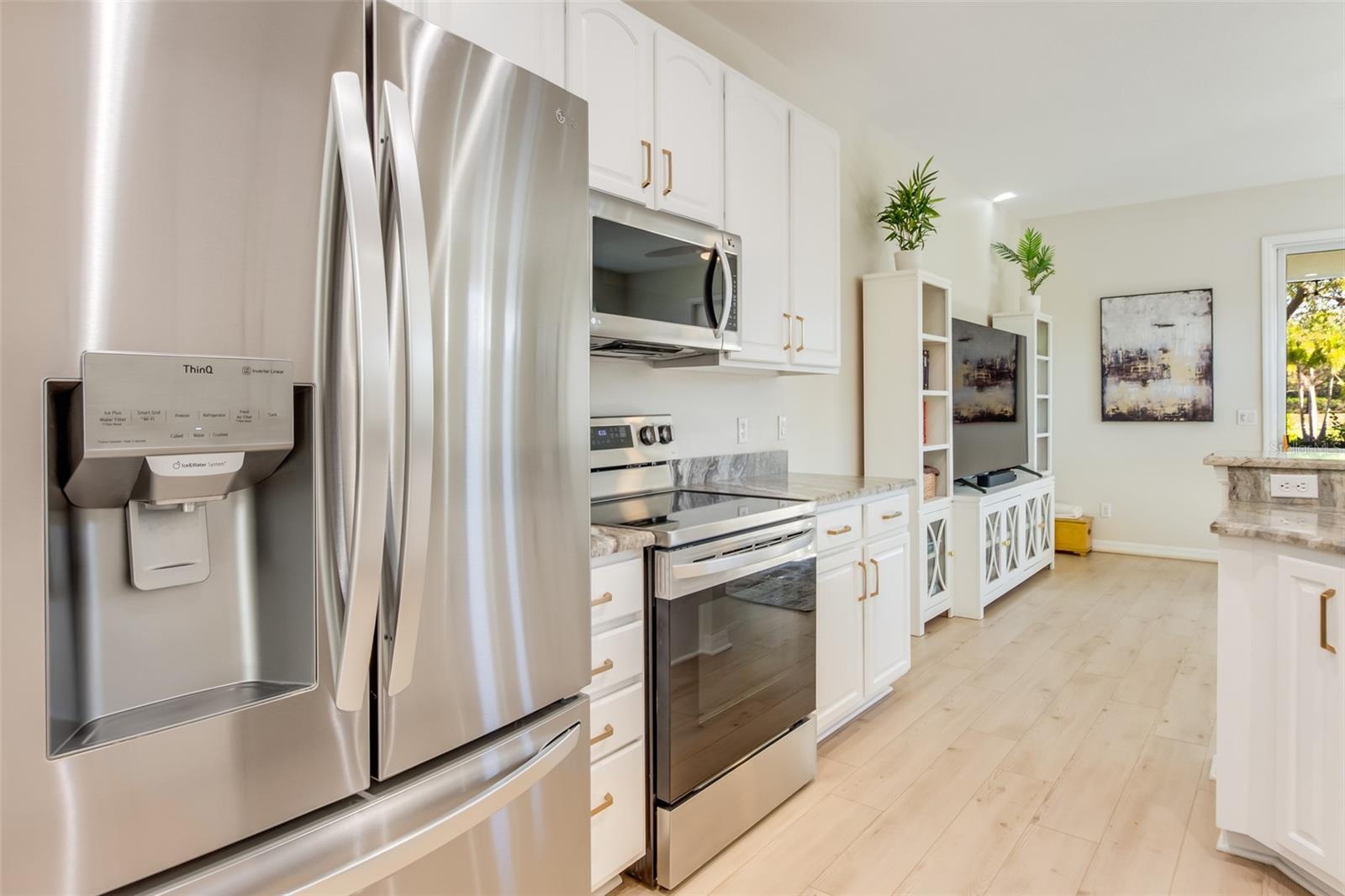 TOWNS AT LAKESIDE - Residential