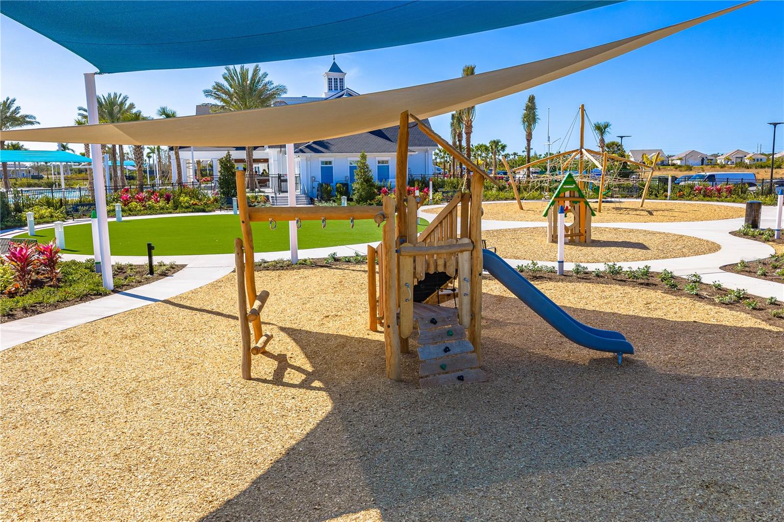 PALMERA AT WELLEN PARK - Residential