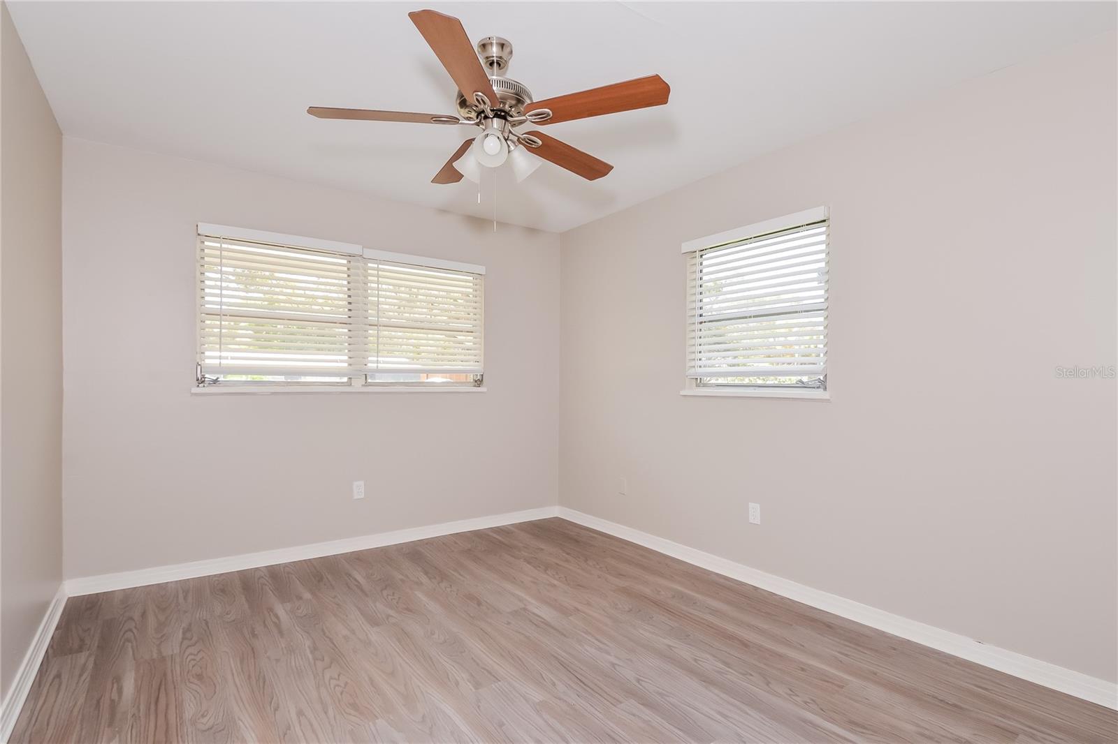 SARASOTA VENICE CO 09 37 18 - Residential Lease