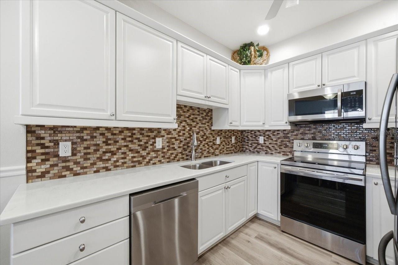 SILVERTHORN PH 4 STERLING RUN - Residential