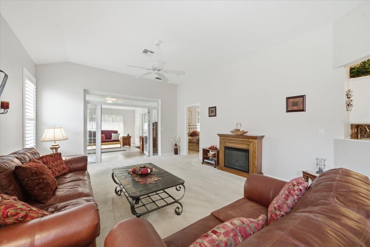 SILVERTHORN PH 4 STERLING RUN - Residential