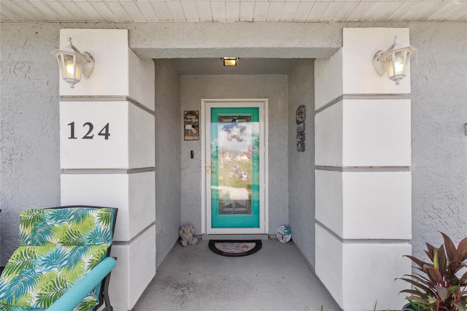 124 OAK CIRCLE