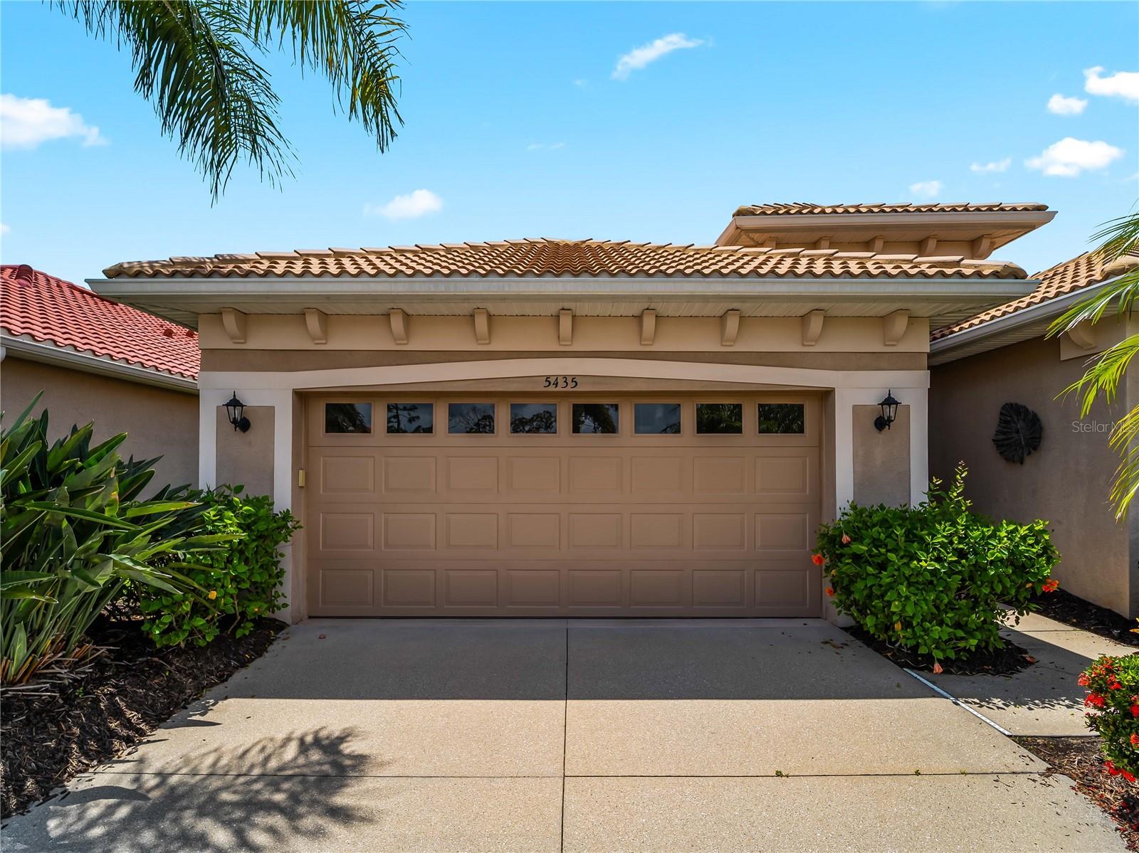5435 BLUE HERON CIRCLE