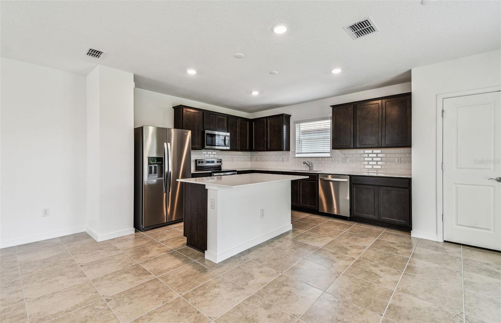 10520 HIDDEN BANKS GLEN