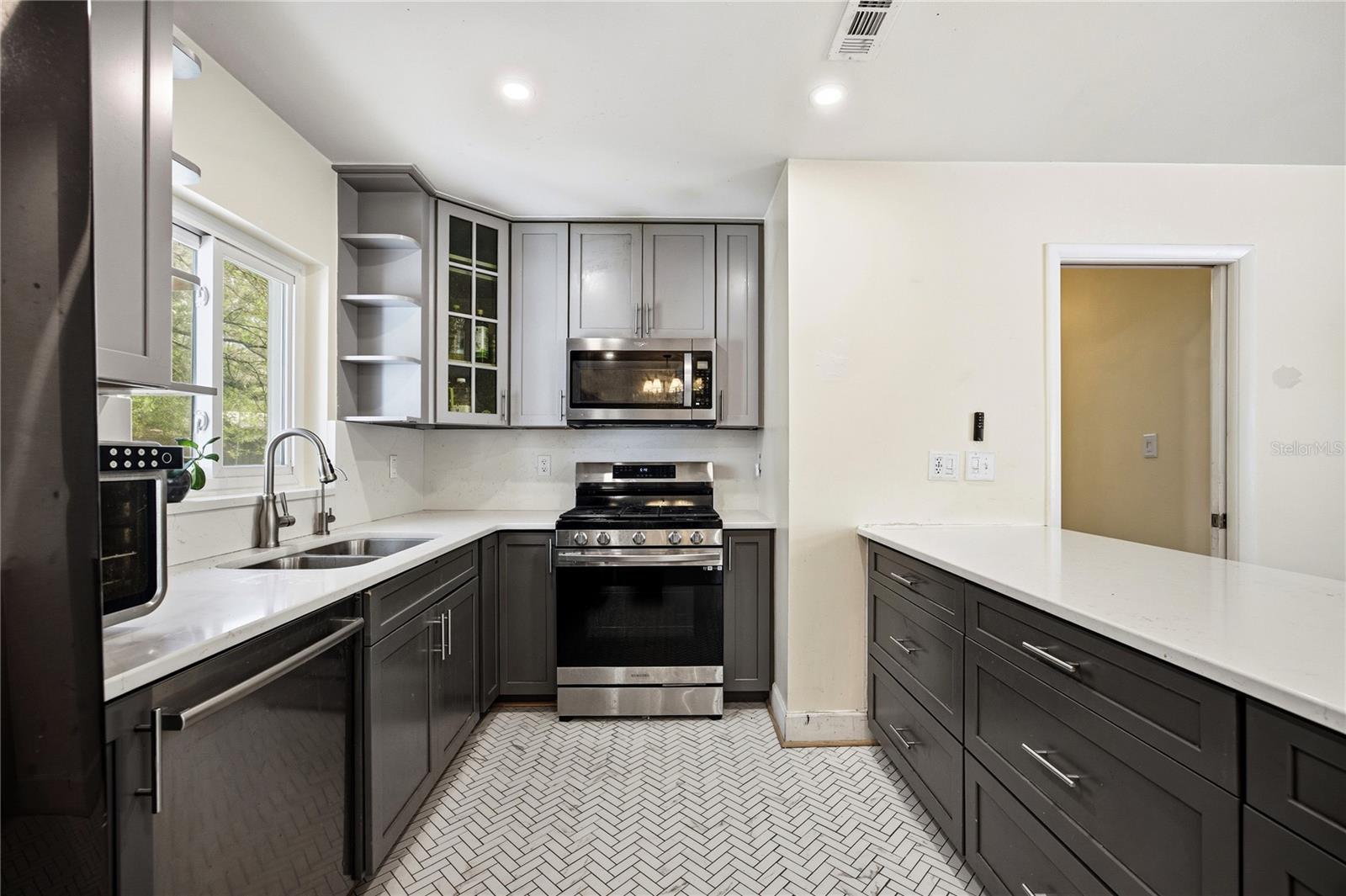 4107 NW 19TH TERRACE