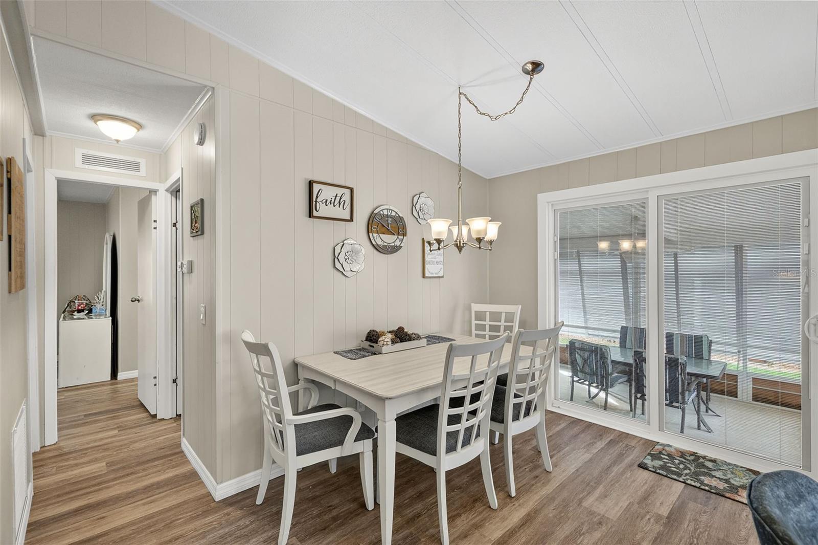 LA CASA MHP CO-OP - Residential