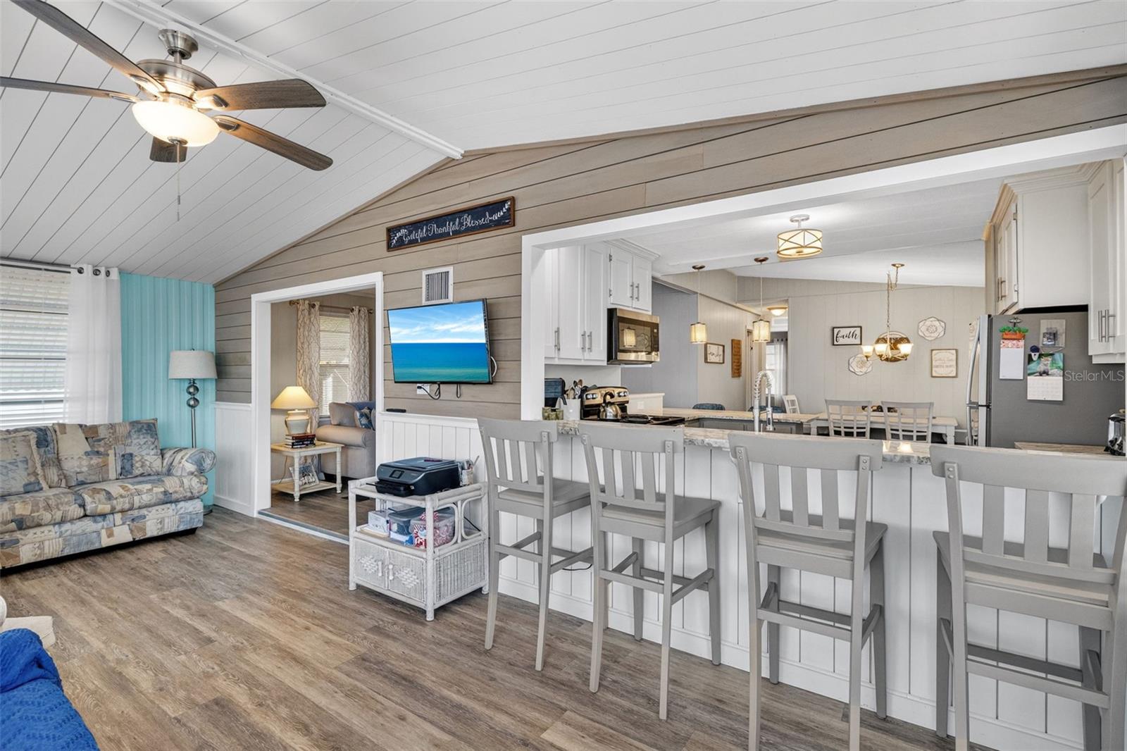 LA CASA MHP CO-OP - Residential