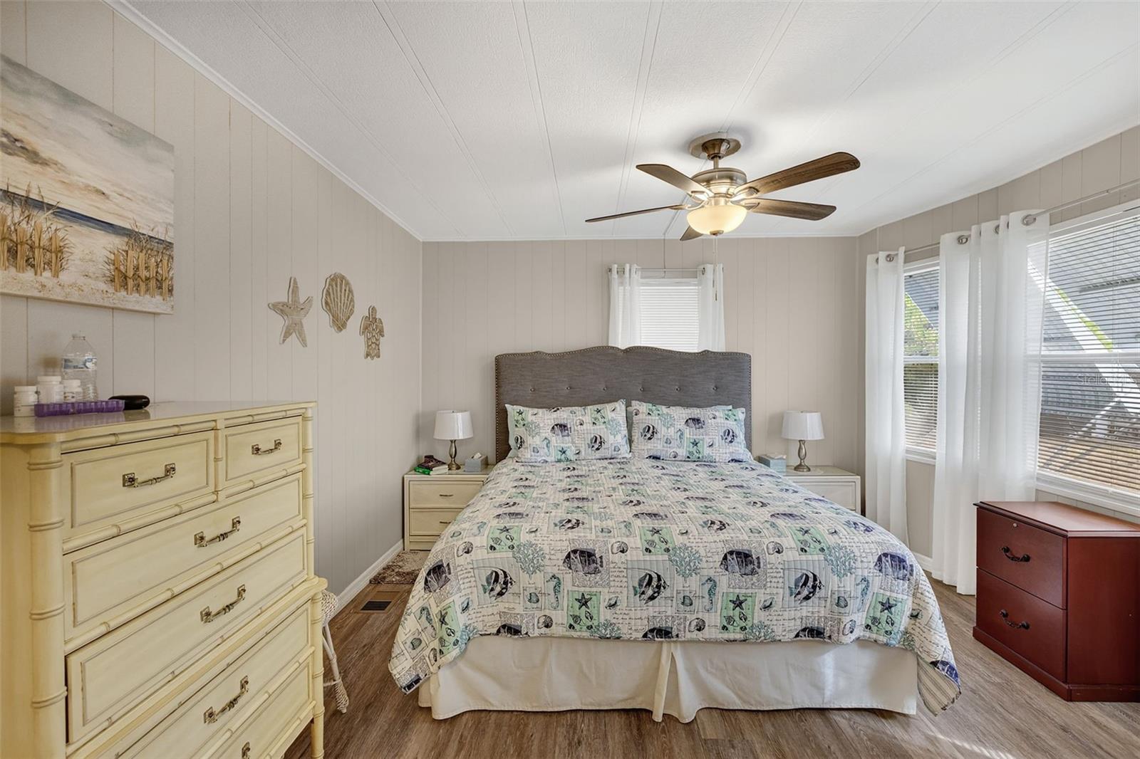 LA CASA MHP CO-OP - Residential