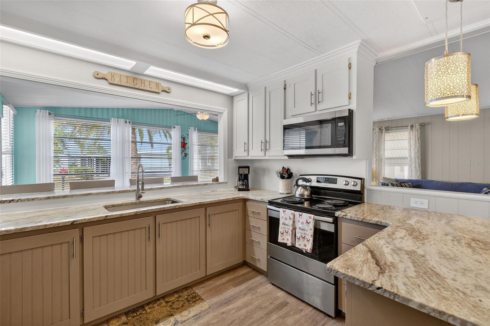 LA CASA MHP CO-OP - Residential