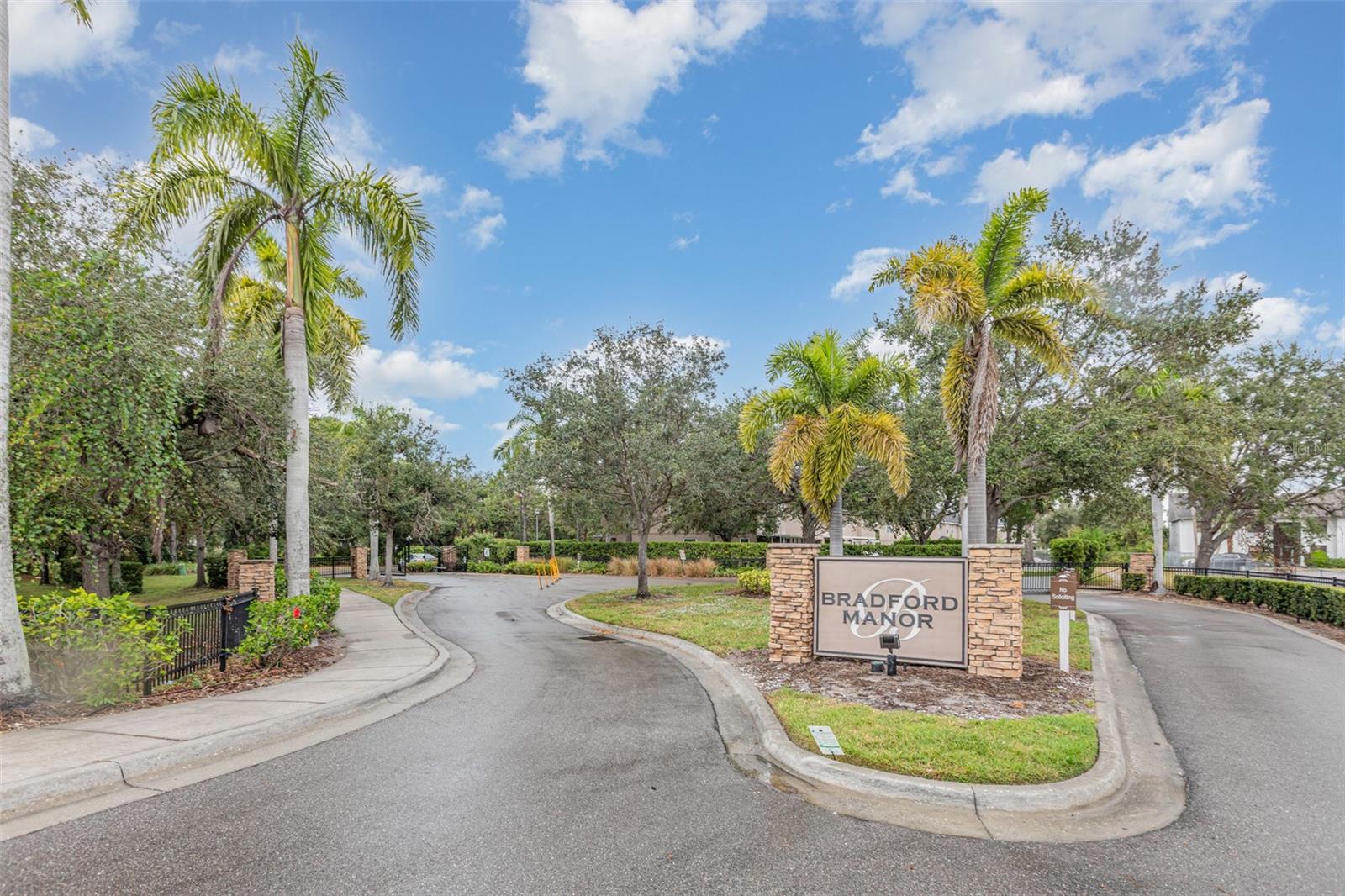 1125 GRANTHAM DRIVE