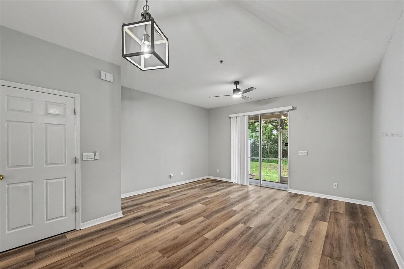 1125 GRANTHAM DRIVE