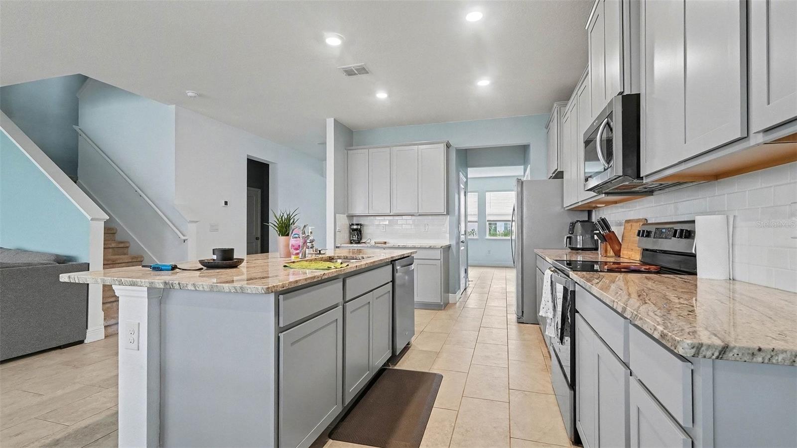 RIDGE/HEATH BROOK - Residential