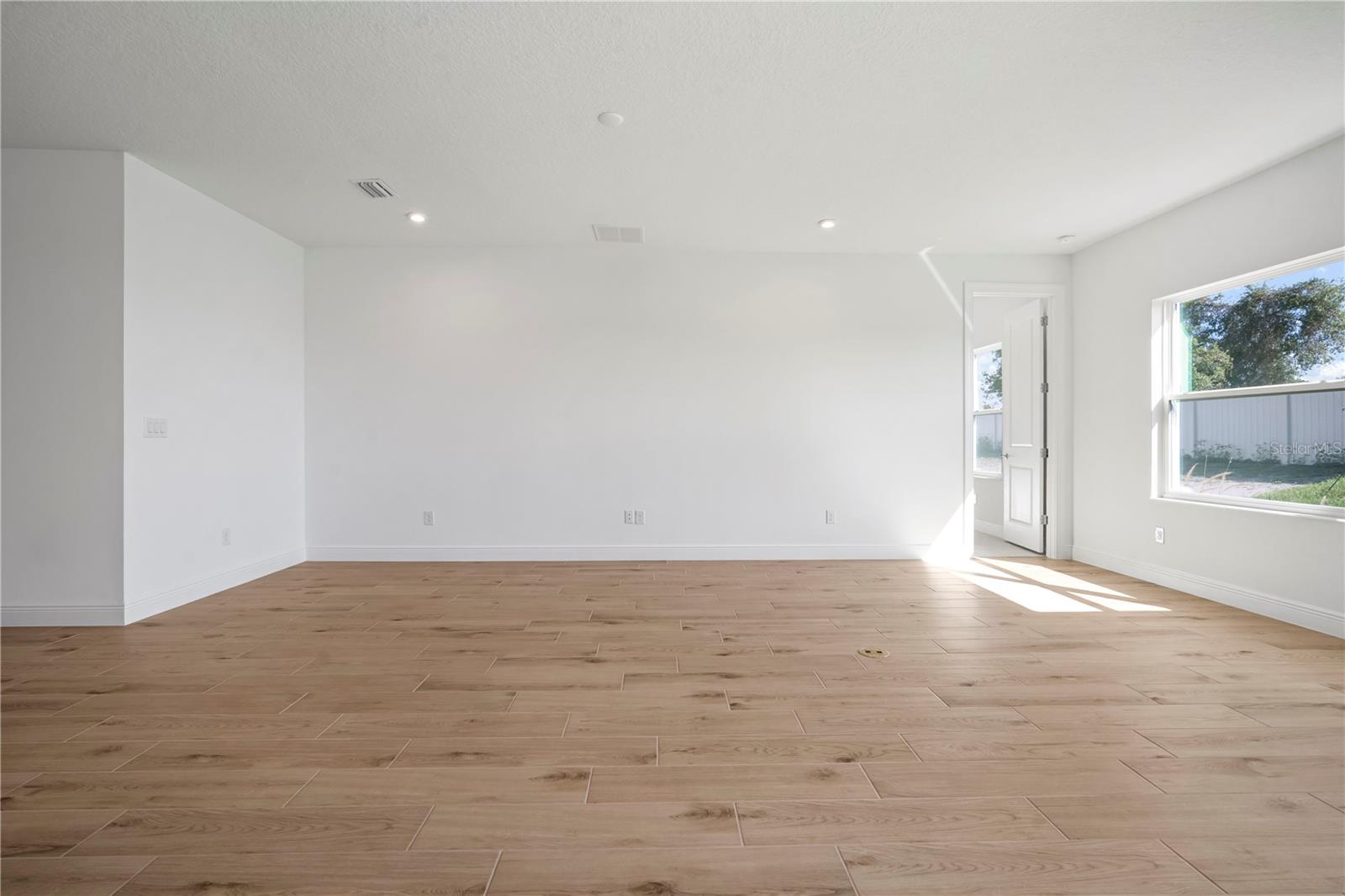 2945 STEWART CREEK CIRCLE