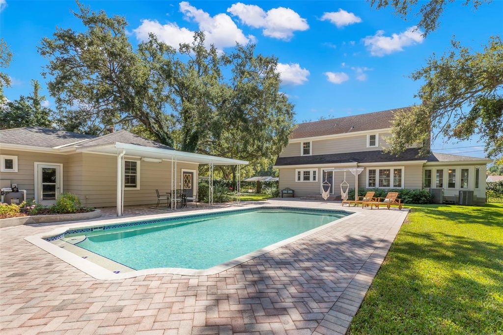 Photo of 8059 31st Avenue N, St Petersburg, FL 33710 (MLS # TB8440543)