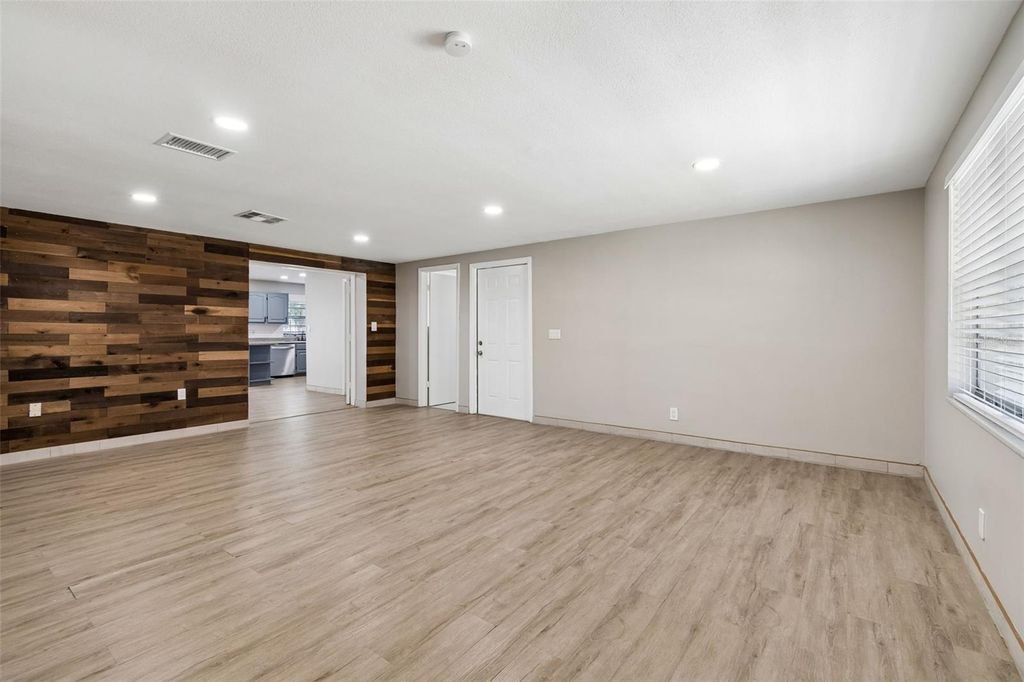 Photo of 6705 Ralston Beach Circle, Tampa, FL 33614 (MLS # TB8486137)