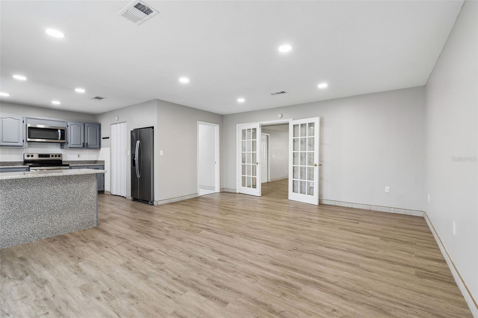 UNPLATTED - Residential