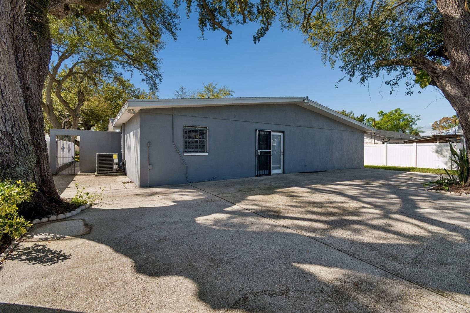 UNPLATTED - Residential