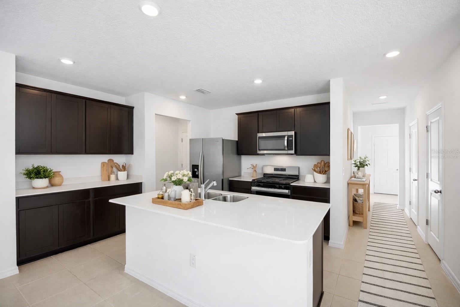 WHISPERING PINES - Residential