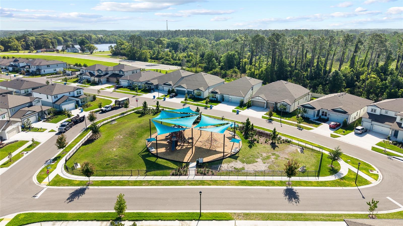 WHISPERING PINES - Residential